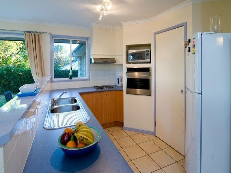 43 Oxford Close, Sippy Downs QLD 4556