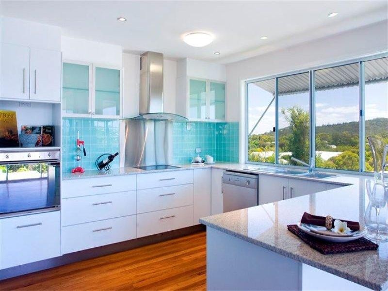 71 Southern Cross Parade, Sunrise Beach QLD 4567