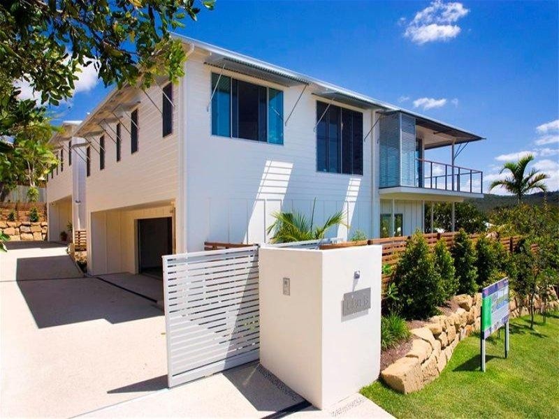 71 Southern Cross Parade, Sunrise Beach QLD 4567