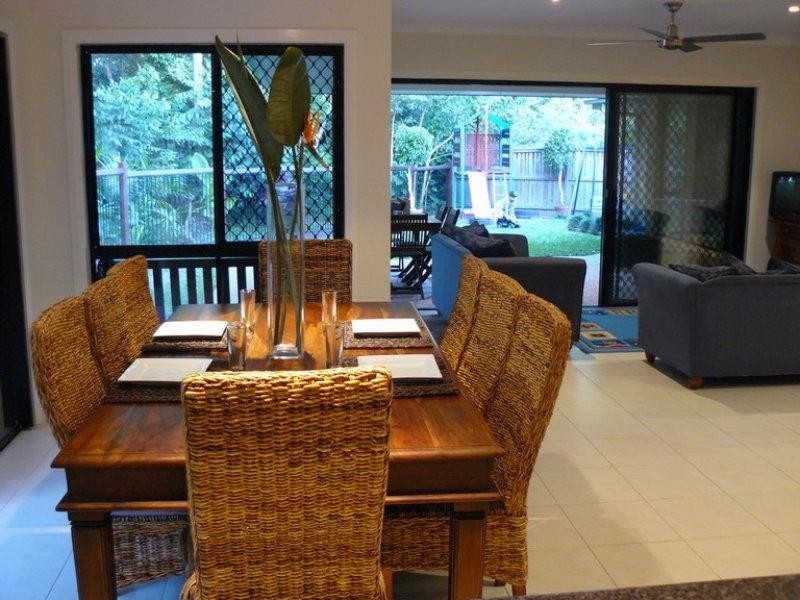 16 Springbrook Grove, Buderim QLD 4556