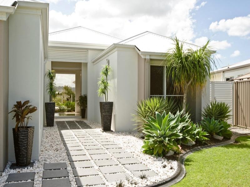13 Regal Crescent, Sippy Downs QLD 4556