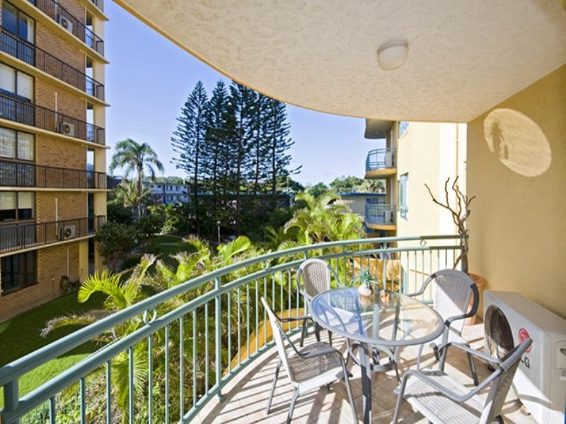 4/33 Sixth Avenue, Maroochydore QLD 4558