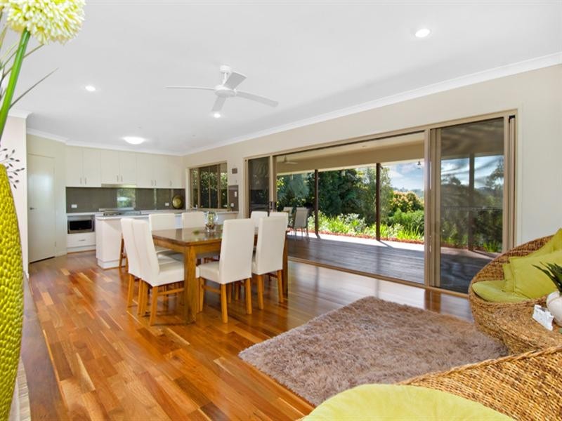 1 Towen View Court, Towen Mountain QLD 4560