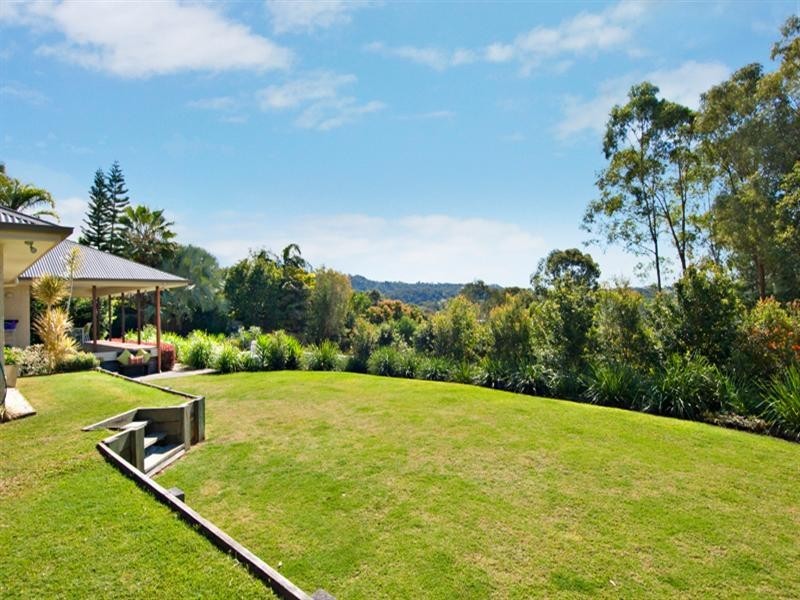 1 Towen View Court, Towen Mountain QLD 4560