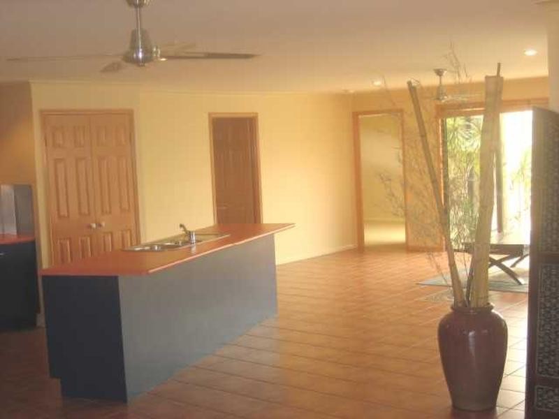 14 Petigrain Avenue, Palmwoods QLD 4555