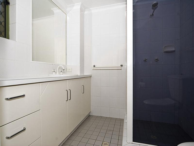 2/25 Buderim Avenue, Mooloolaba QLD 4557