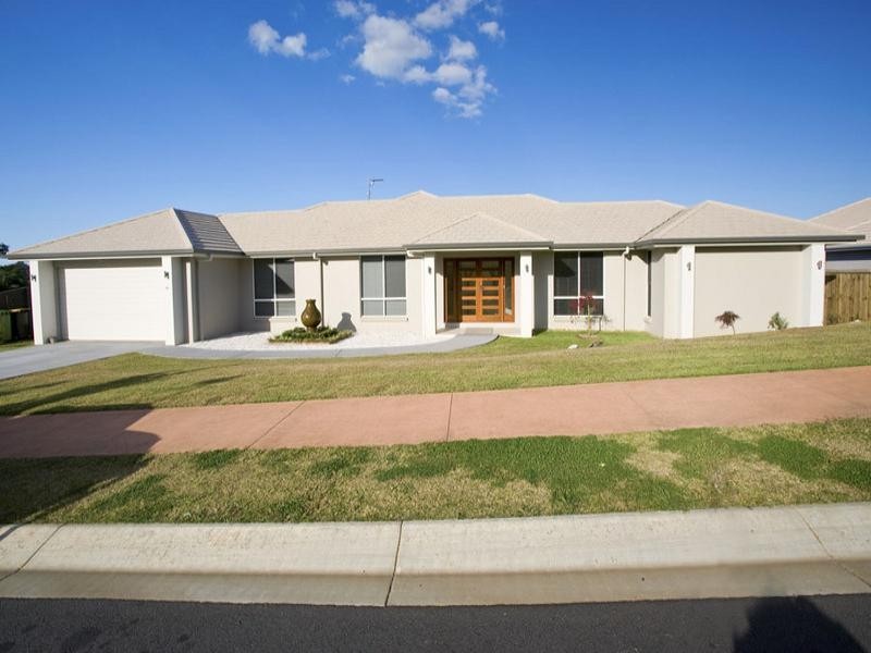 42 Petigrain Avenue, Palmwoods QLD 4555