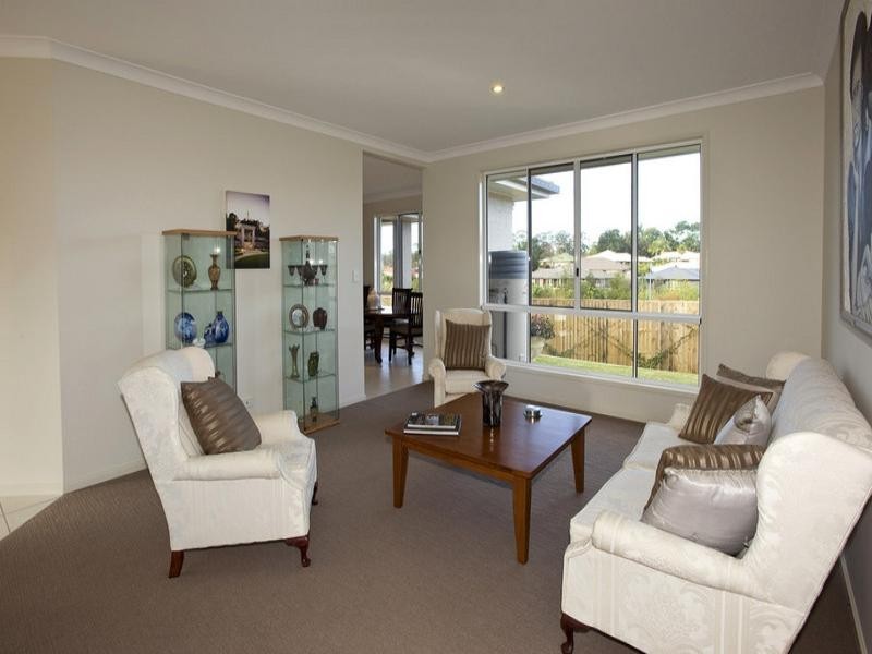 42 Petigrain Avenue, Palmwoods QLD 4555