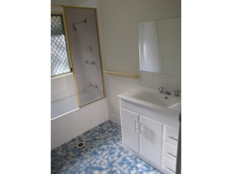 13 Martins Drive, Kuluin QLD 4558