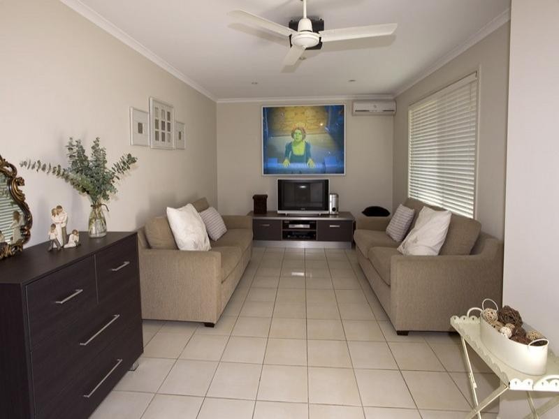 27 Huntingdale Drive, Nambour QLD 4560