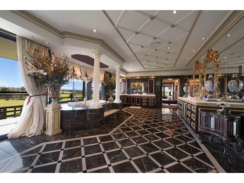 236 Mountain View Road, Maleny QLD 4552