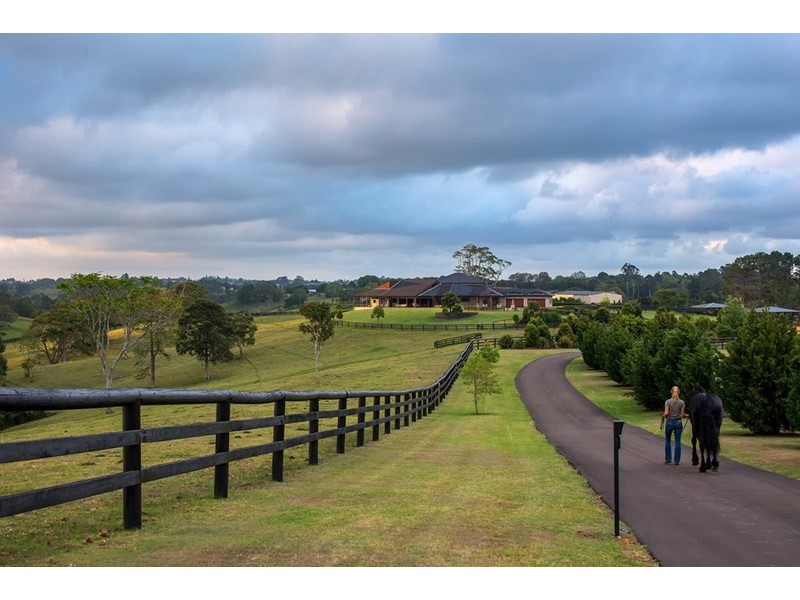 236 Mountain View Road, Maleny QLD 4552