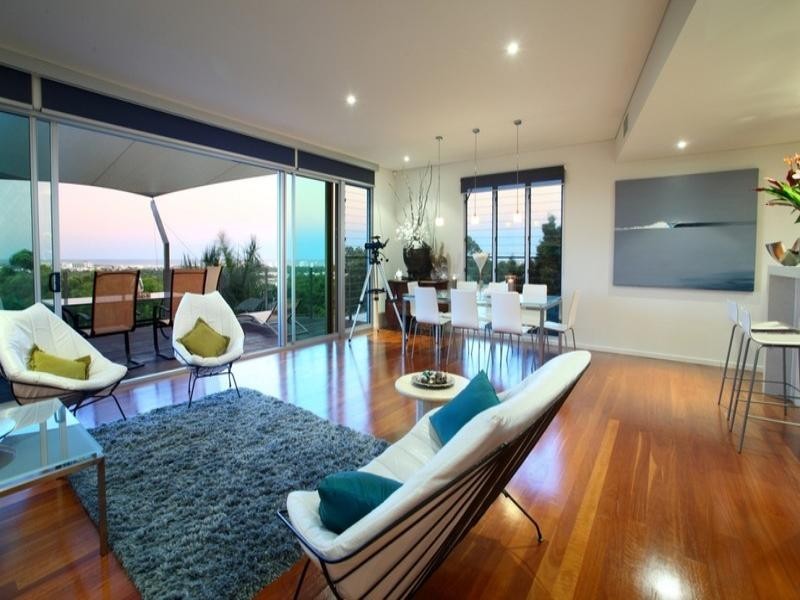 27 Rim Road, Buderim QLD 4556