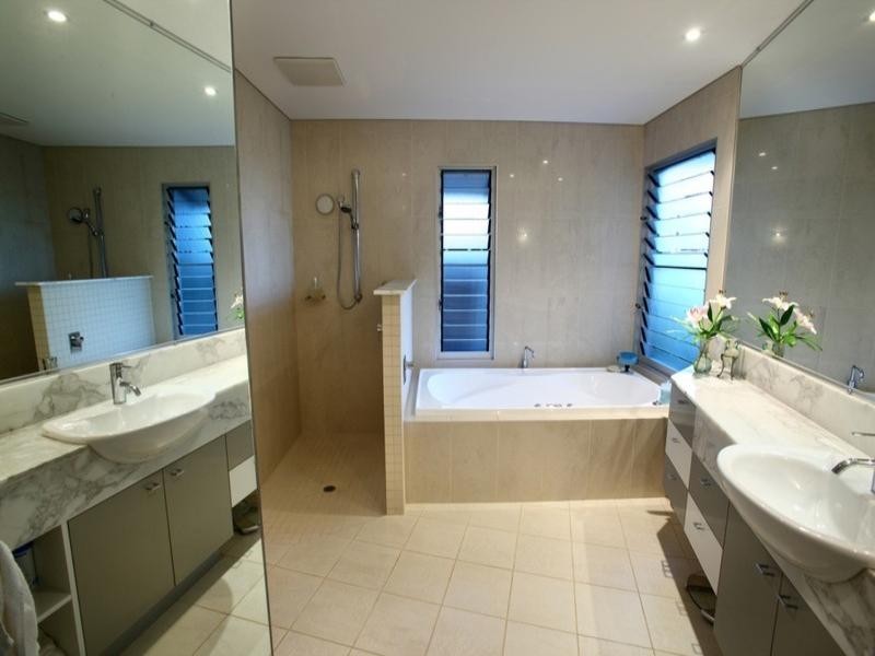 27 Rim Road, Buderim QLD 4556