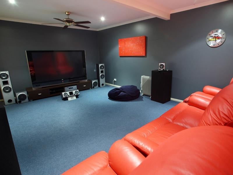 2 Mountain Top Court, Mons QLD 4556