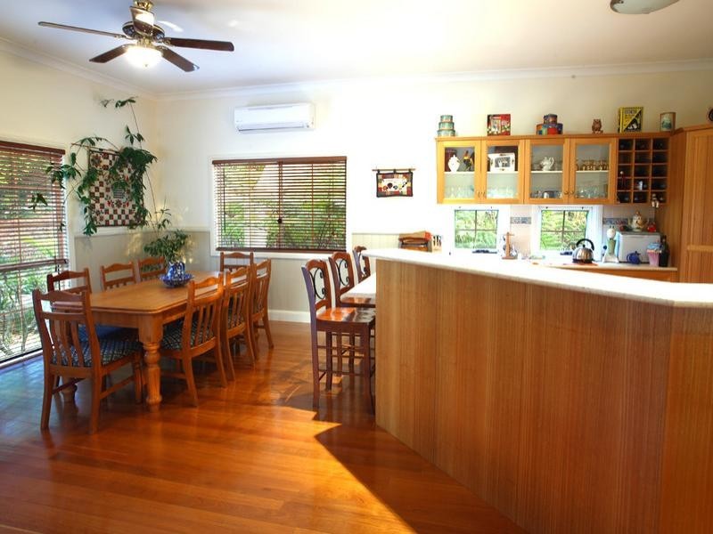 2 Mountain Top Court, Mons QLD 4556