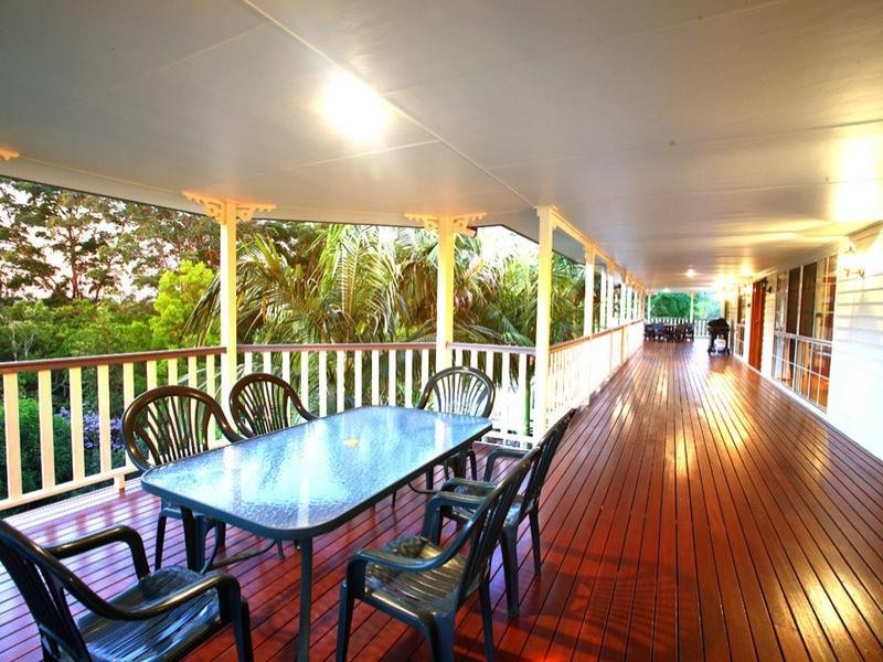 2 Mountain Top Court, Mons QLD 4556