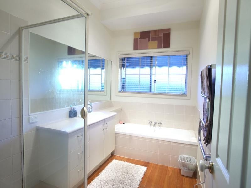 2 Mountain Top Court, Mons QLD 4556