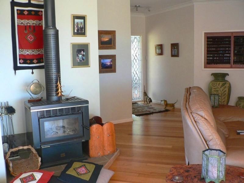 123 Mons School Road, Buderim QLD 4556