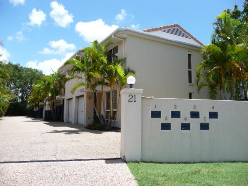 2-214 Maroochy Waters Drive, Maroochydore QLD 4558