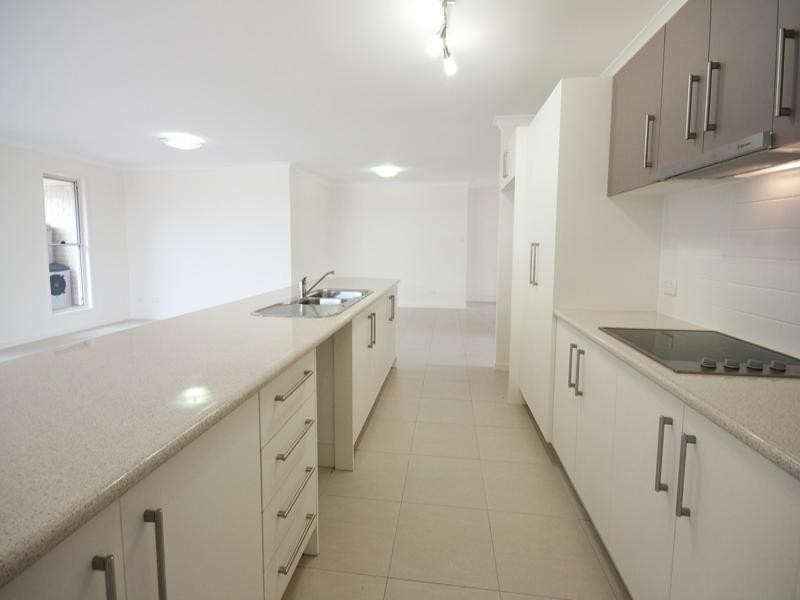 7 Crows Ash Place, Kuluin QLD 4558