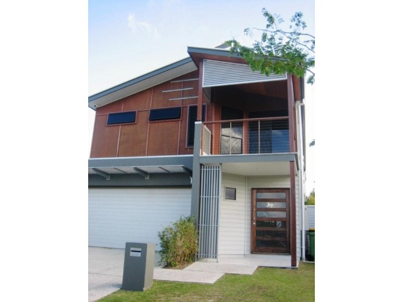 15 Easter Street, Parrearra QLD 4575