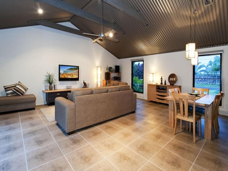 8 Sunpointe Street, Maroochydore QLD 4558