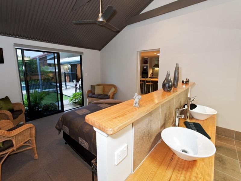 8 Sunpointe Street, Maroochydore QLD 4558