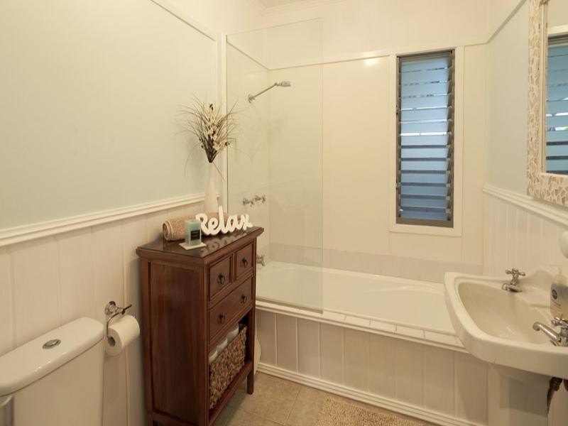 38 Petrie Creek Road, Nambour QLD 4560