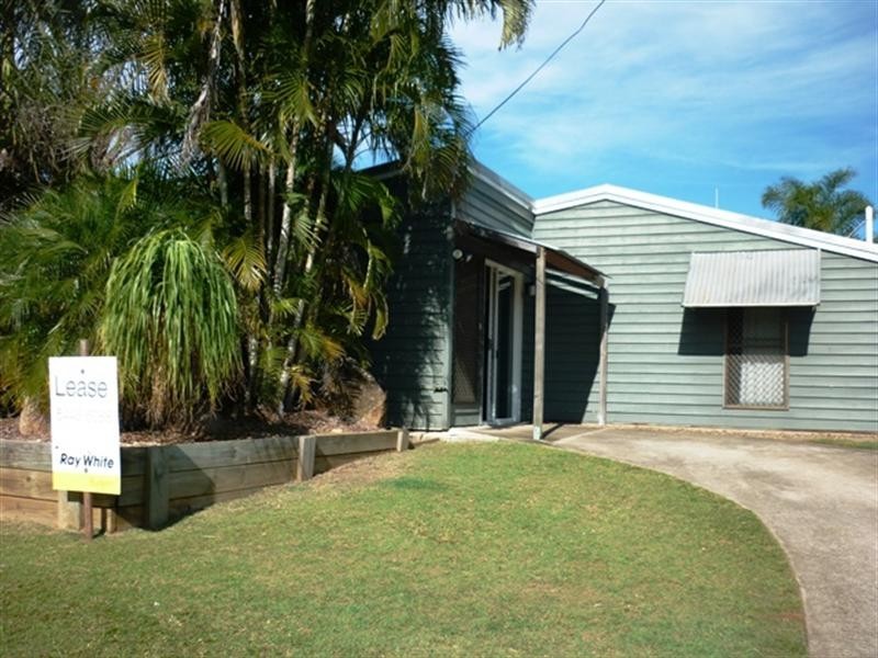 49 Wharf Road, Bli Bli QLD 4560