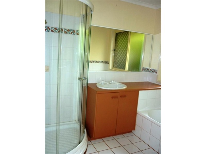 2/21 Midden Court, Bli Bli QLD 4560