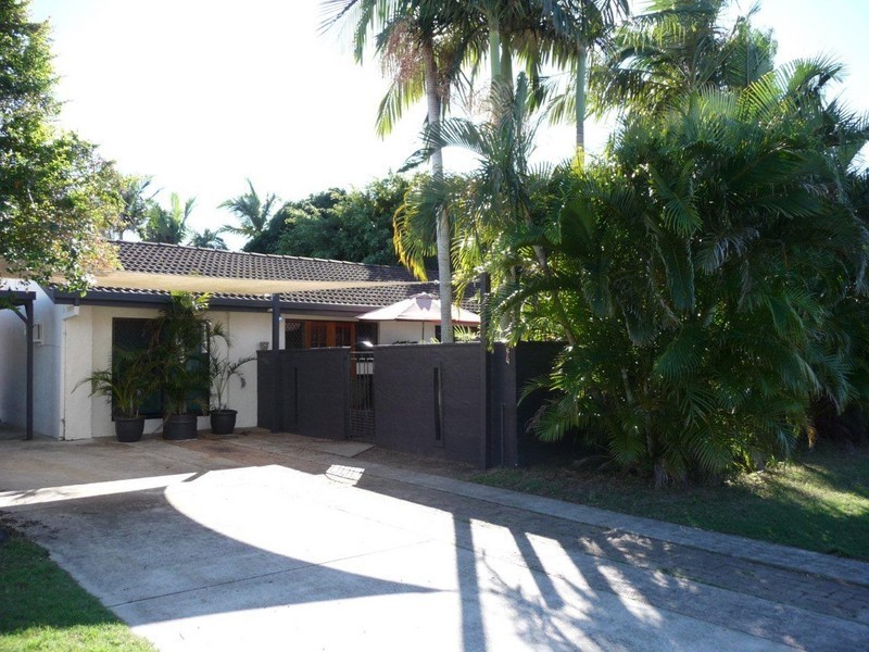 8 Deejay Street, Maroochydore QLD 4558