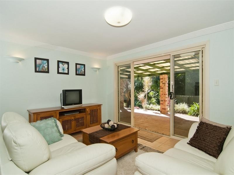 9 Sundown Close, Tanawha QLD 4556