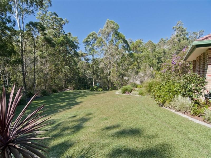 9 Sundown Close, Tanawha QLD 4556