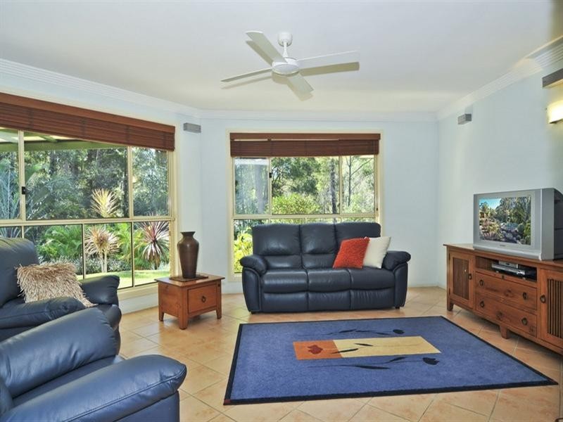 9 Sundown Close, Tanawha QLD 4556