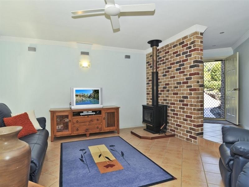 9 Sundown Close, Tanawha QLD 4556