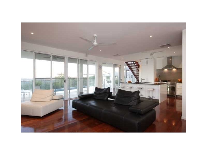 10 Village Place, Buderim QLD 4556