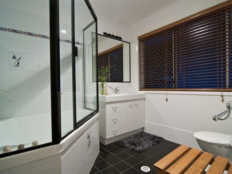 10 Andriana Drive, Buderim QLD 4556