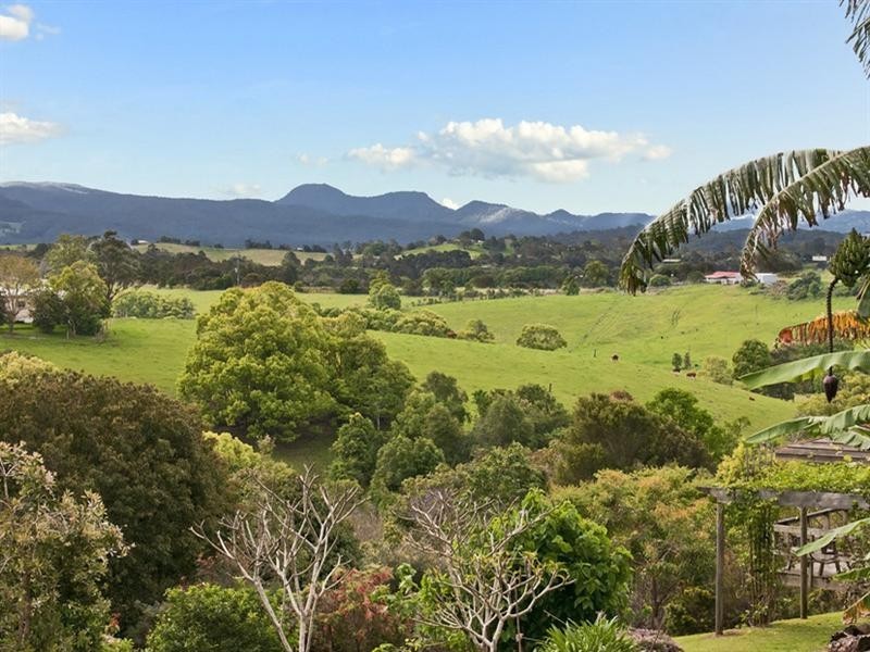 4-6 Beaumont Court, Dulong QLD 4560