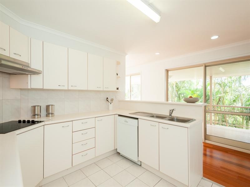 46 Yakola Parade, Alexandra Headland QLD 4572