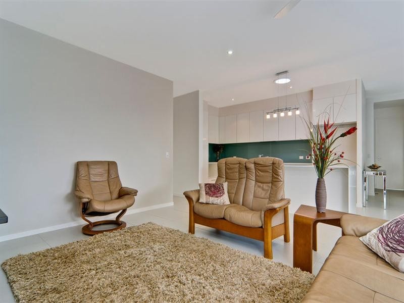 6 Sorensen Avenue, Buderim QLD 4556