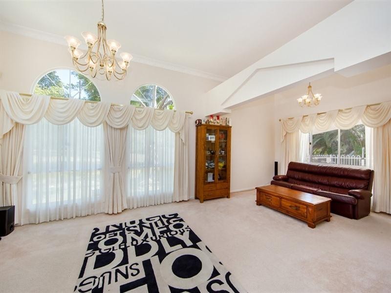 15-17 Walgarri Drive, Tanawha QLD 4556