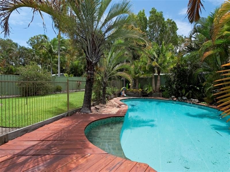 20 Hermosa Street, Mountain Creek QLD 4557