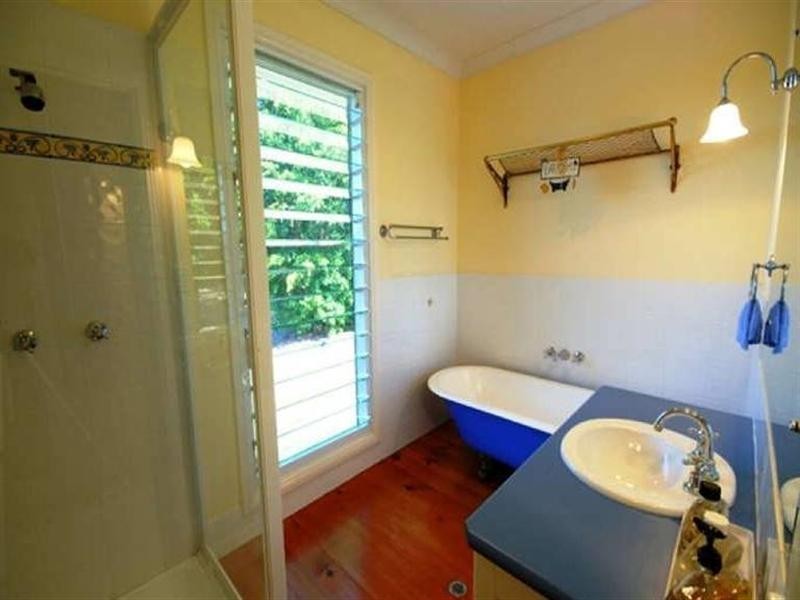 2 Lisa Road, Chevallum QLD 4555