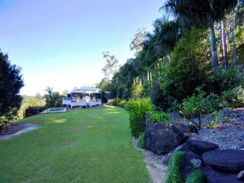 2 Lisa Road, Chevallum QLD 4555