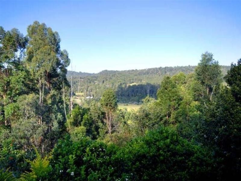 2 Lisa Road, Chevallum QLD 4555