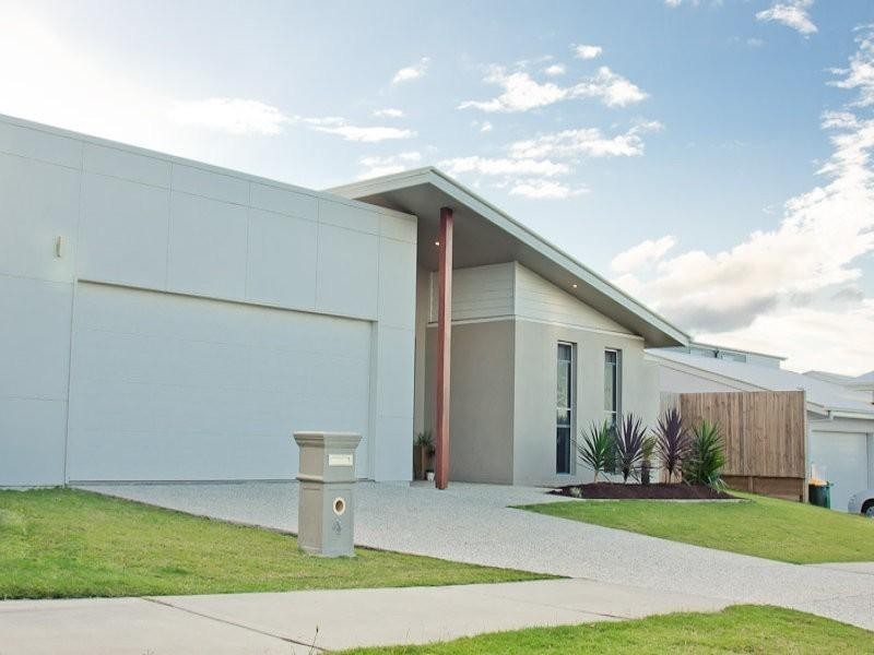 4 Robur Crescent, Mountain Creek QLD 4557
