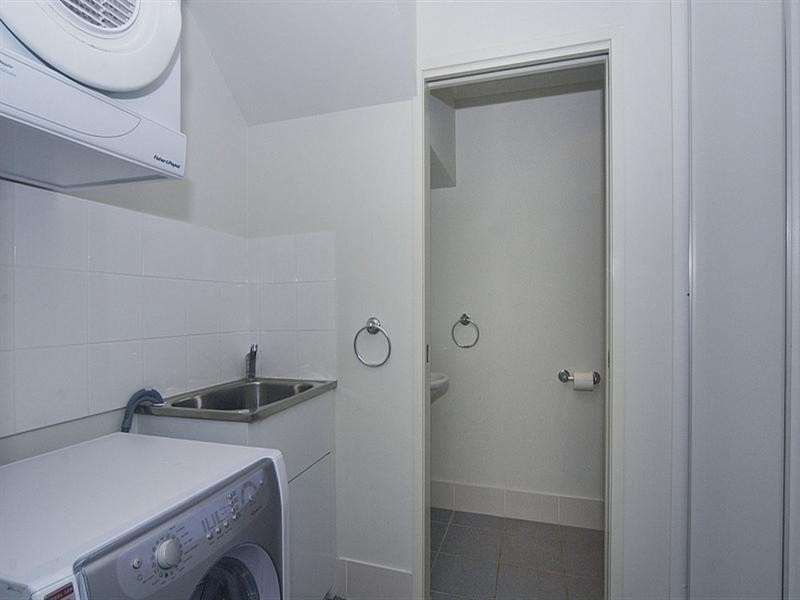 1/2 Urambi Court, Mountain Creek QLD 4557