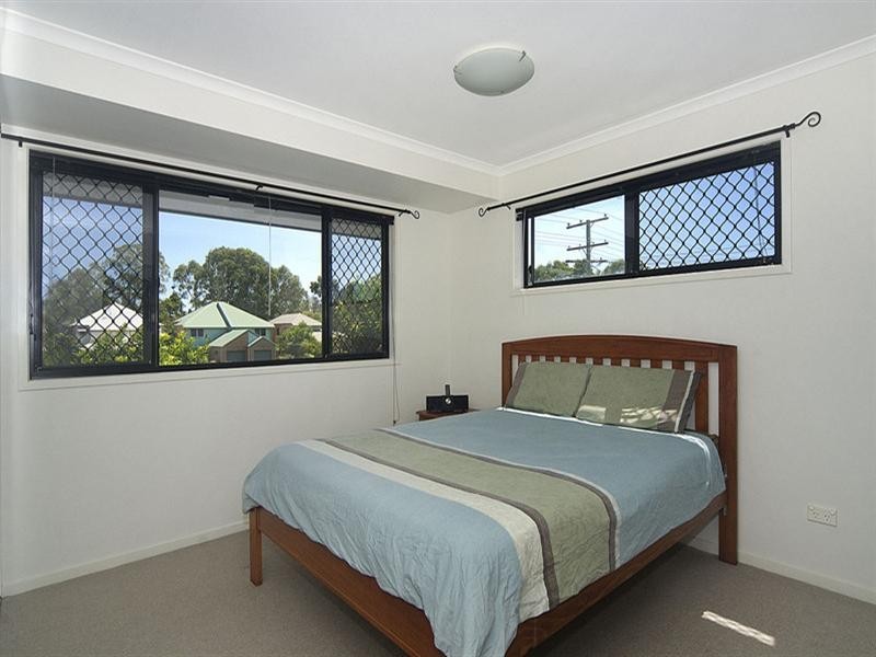 1/2 Urambi Court, Mountain Creek QLD 4557