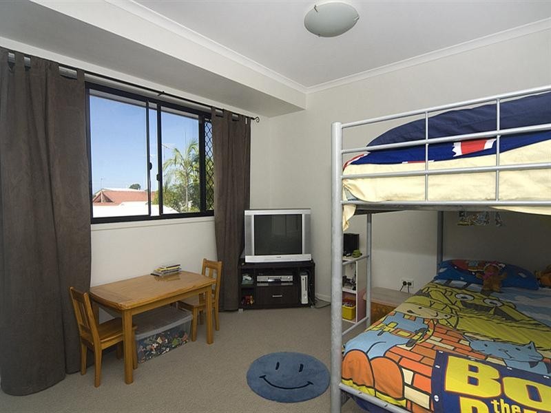 1/2 Urambi Court, Mountain Creek QLD 4557